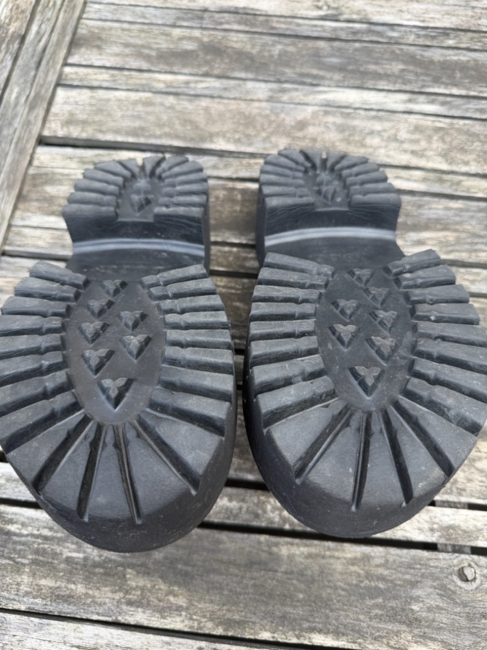 Gucci Black Rubber Clogs - Embossed GG Logo - Picture 4 of 6